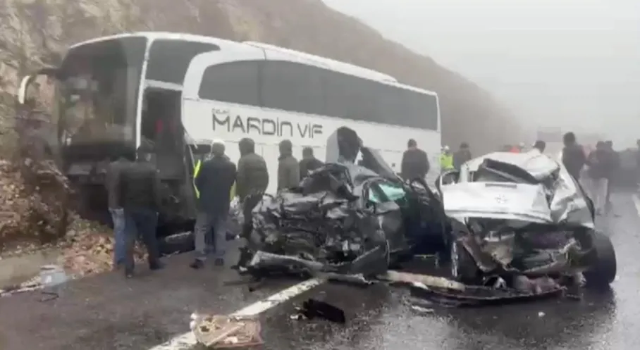 Son Dakika: TAG Otoyolu'nda Sis Faciası! Feci Zincirleme Kaza: 2 Ölü, 10 Yaralı