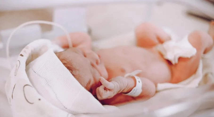 SON DAKİKA: Türkiye'nin Doğurganlık Hızı 11 Yılda Rekor Düştü! Uzmanlar Uyardı: Ülke Yaşlanıyor, Gelecek Tehlikede!