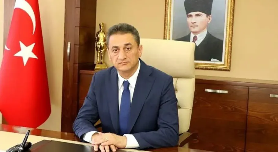 Son Dakika: Vali Erol Karaömeroğlu Trafik Kazası Sonucu Hayatını Kaybetti! Ankara'da Törenle Uğurlanacak