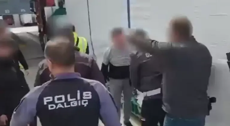Son Dakika: Yalova'da Tırda Şok Kaçak Girişimi! Fransa Hayalleri Suya Düştü