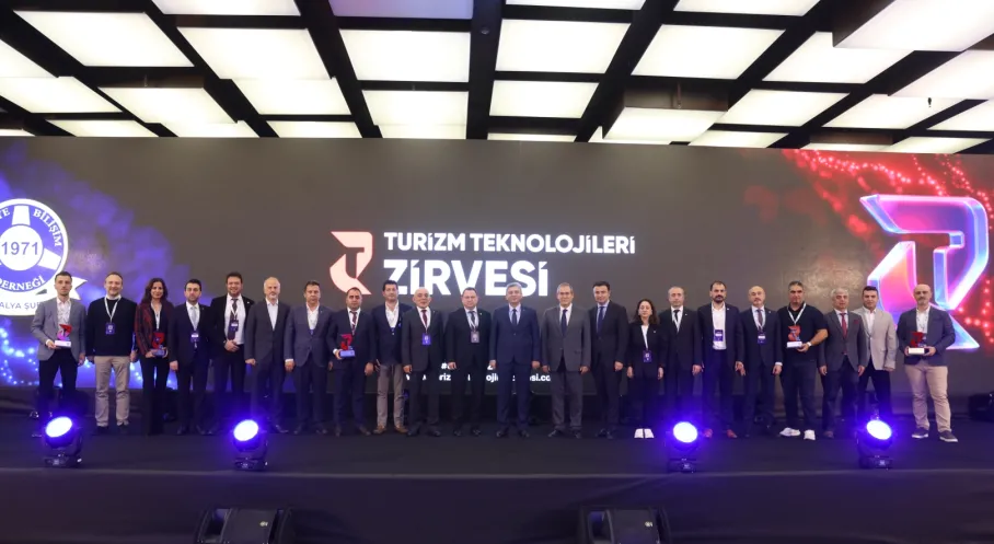 Son Dakika: Yapay Zekâ Turizmde Devrim Yaratıyor! Gelir Artışı ve Maliyet Azalışı Kapıda!