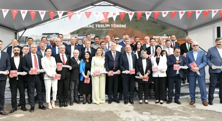 Son Dakika: Yüreğir Belediyesi'ne TBB'den Çöp Kamyonu Hibesi! Adana'da Sevinç!