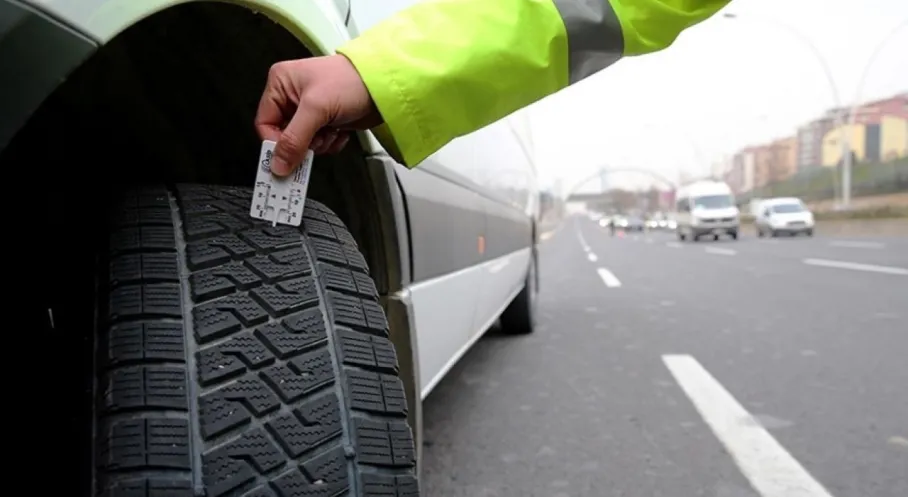 Son Dakika: Zorunlu Kış Lastiği Uygulaması Başlıyor! 15 Kasım'a Dikkat!