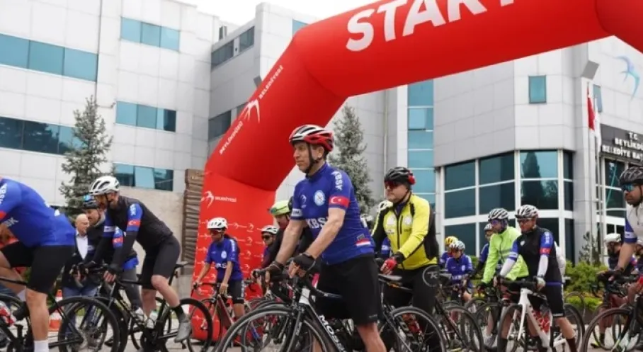 Beylikdüzü'nden Çanakkale'ye Anlamlı Yolculuk: Şehitler İçin Pedallar Döndü!