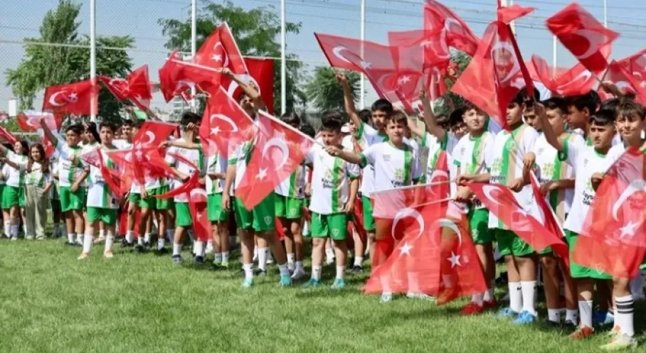 Kayseri Şeker'den Geleceğin Sporcularına Yatırım: Yaz Okulu Açıldı!