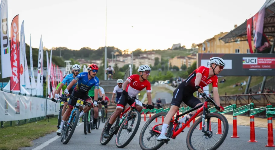 Sakarya'da Nefes Kesen Bisiklet Şöleni: UCI MTB Dünya Kupası Tamamlandı, Şampiyonlar Belli Oldu!