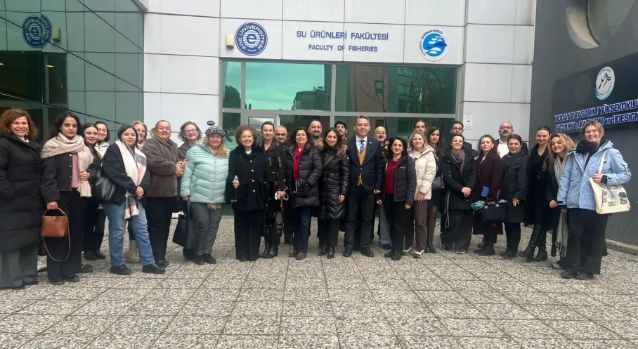 Su Ürünleri Sektöründe Türkiye'den Dev Hamle! 7 Ülkeden Katılımcılar İzmir'de Sürdürülebilirliği Keşfetti