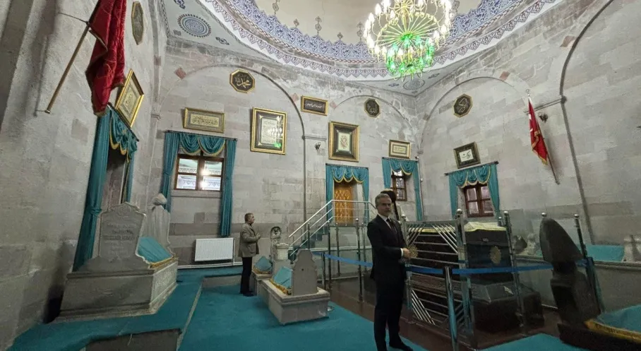 Suat Kılıç'tan Kars'a Övgü: Tarihi ve Manevi Zenginliğinle Muhteşemsin!