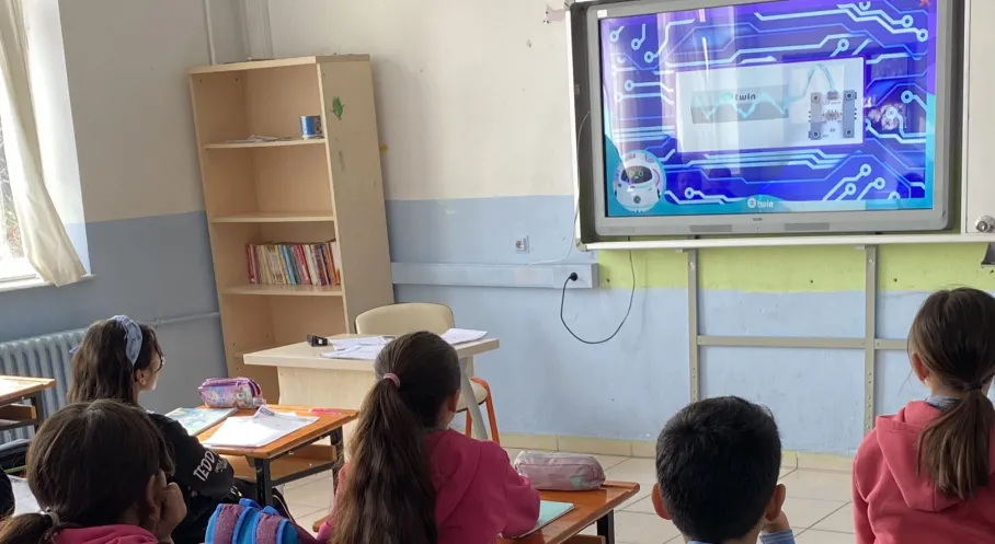 SushiCo ve YGA'dan Bilim Seferberliği: Çocuklar Bilimle Buluşuyor!