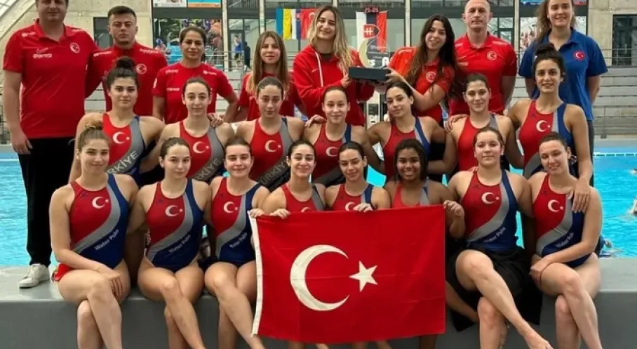 Sutopu Milli Takımı, Avrupa Şampiyonası İçin İzmir'de Ter Döküyor!