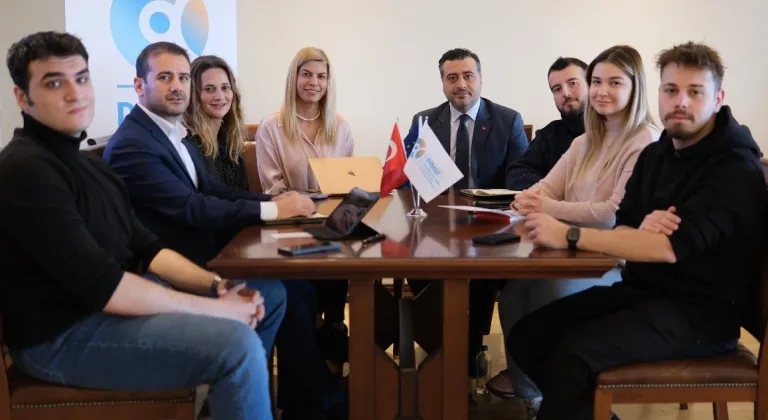 T.C. Cumhurbaşkanlığı İletişim Başkanlığı İzmir Bölge Müdürlüğü'nden Genç İletişimcilere Destek