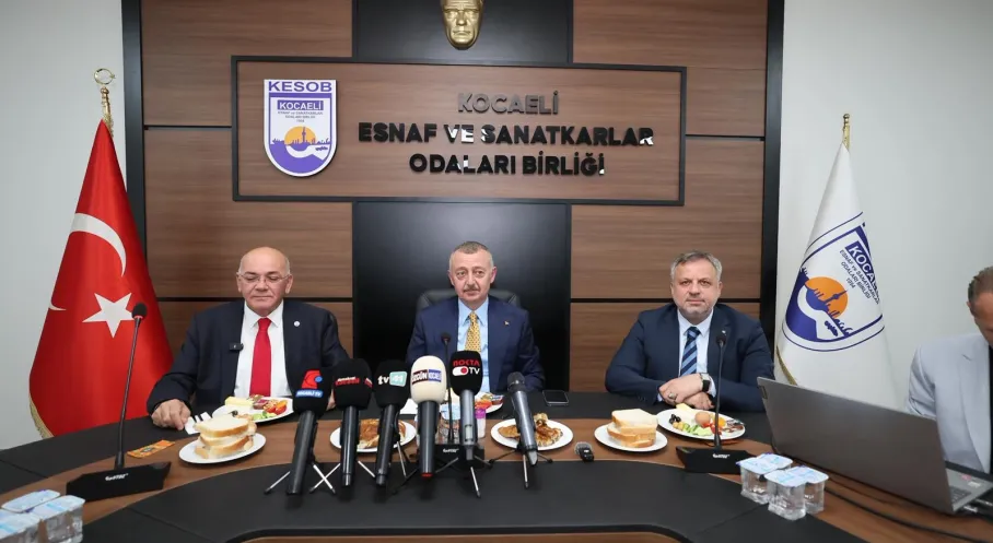 Kocaeli Esnafına Büyükakın'dan Hem Destek Hem Gelecek Vizyonu! Ekonomi İçin Kritik Mesajlar