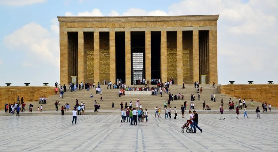 Tarihi Zirve! 2025'te Milyonlar Anıtkabir'e Akın Etti: İşte Rekor Sayılar