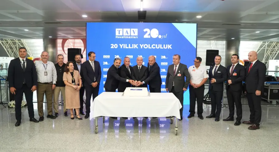 TAV Havalimanları İzmir’de 20. Yılını Kutluyor