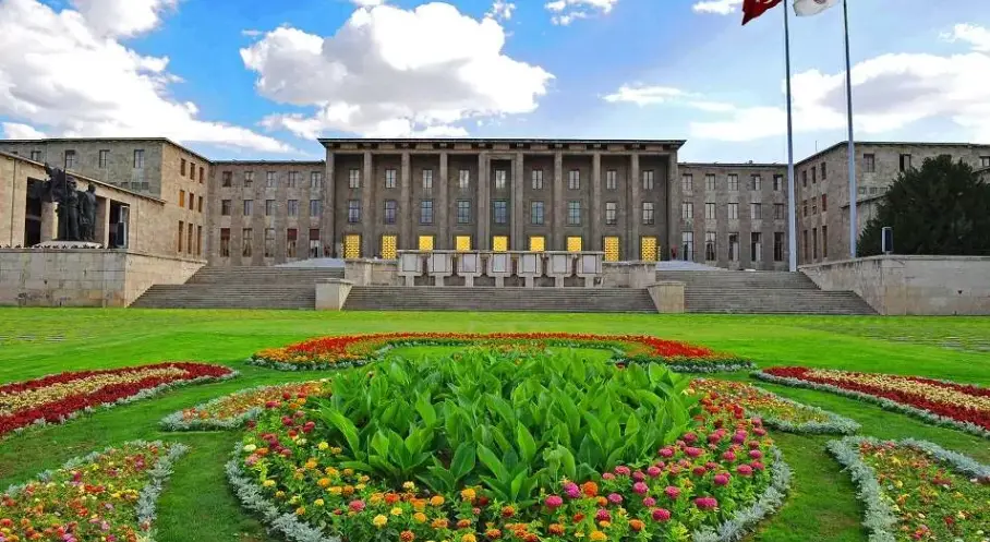 TBMM 51 Günlük Aranın Ardından Yeniden Toplanıyor