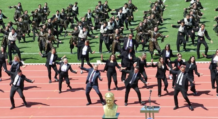 TED Ankara'dan Fidayda Şovu! 19 Mayıs Coşkusu Sosyal Medyayı Salladı