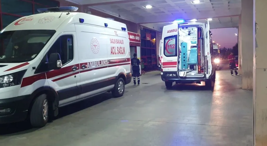 Tekirdağ'da Fabrika Yemeği Zehirlenmesi: 50 İşçi Hastaneye Kaldırıldı!