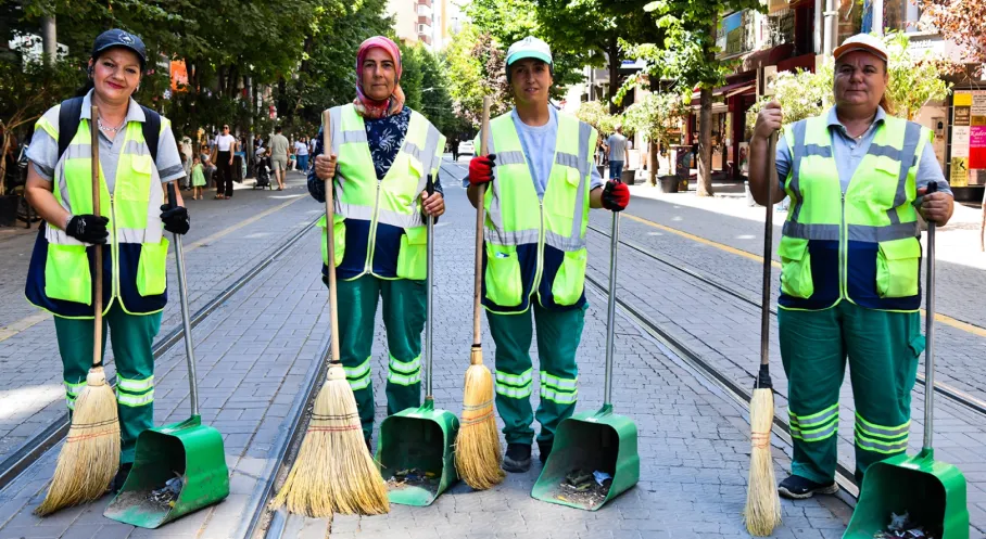 Tepebaşı'nın Sokakları Kadınların Emeğiyle Işıldıyor! İşte Detaylar