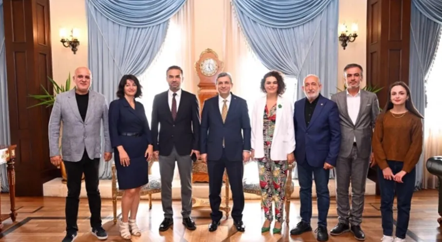 TİMBİR Antalya'dan Vali Şahin'e Ziyaret: Medya ve Kent Gelişimi Masaya Yatırıldı!