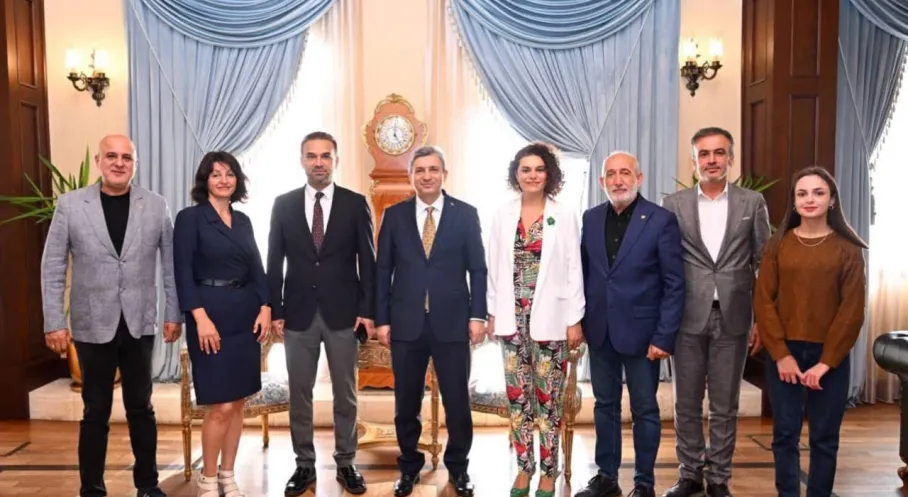 TİMBİR Heyeti Vali Şahin'i Ziyaret Etti: Antalya'da Dijital Medya İş Birliği Masada!