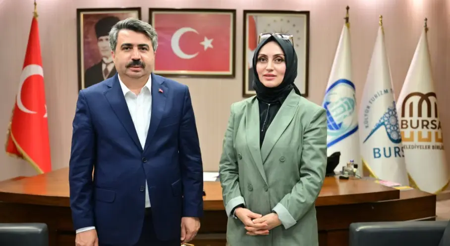 TİMBİR Yurtdışı Kültürel Diplomasi Koordinatörü İpek Yiğit’ten Yıldırım Belediye Başkanı Oktay Yılmaz’a ziyaret