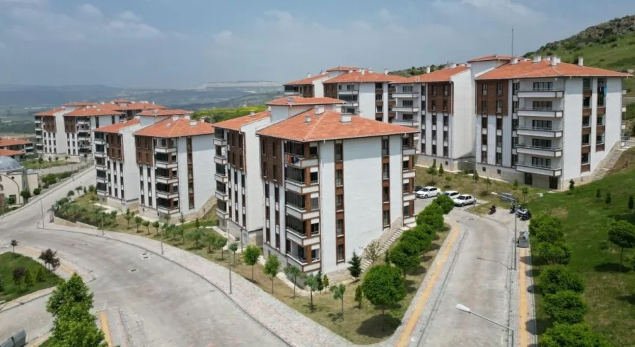 TOKİ Başvuru Rekoru Kırdı! Yüzyılın Konut Projesi'ne 5 Milyon Başvuru!