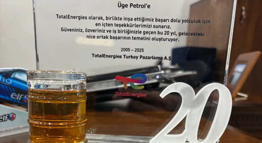 TotalEnergies Türkiye'den 20 Yılı Aşan Başarı Hikayesi: Madeni Yağ Distribütörleriyle Güven ve Kaliteyi Buluşturdu