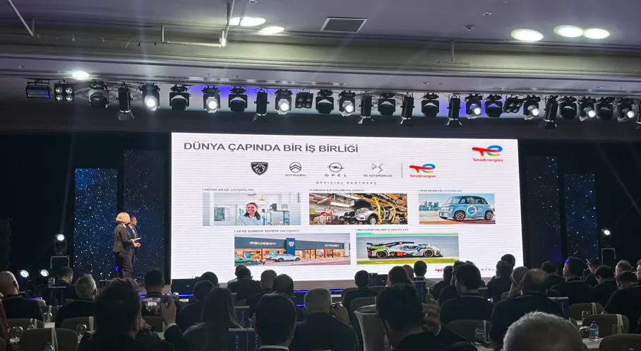 TotalEnergies ve Stellantis Ortaklığı 60 Yıla Ulaştı! İnovasyon ve Güvenin Simgesi