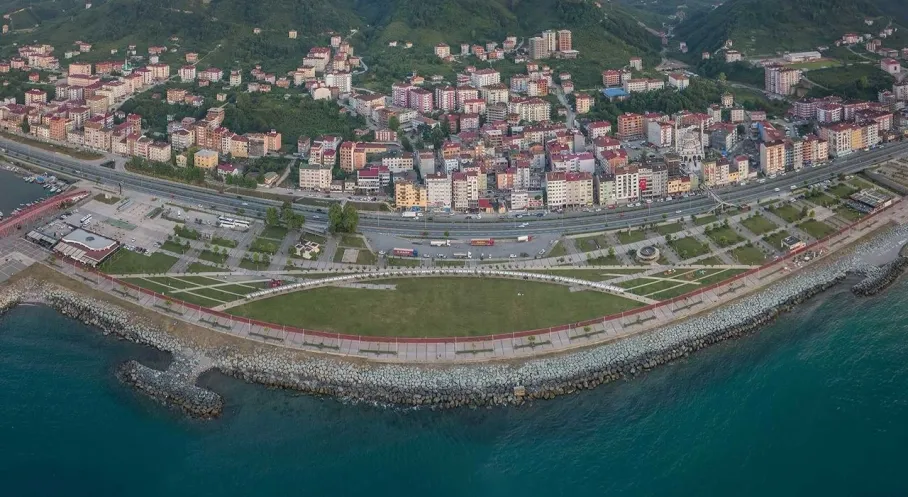 Trabzon Arsin'de Hami Mandıralı'nın Adı Ölümsüzleşiyor! Sahil Parkı Yenileniyor