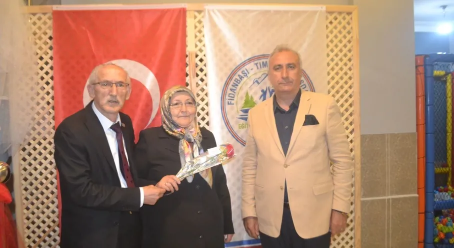 Trabzon Şalpazarı'nda Anneler Günü Coşkusu: Hasan Keskin'den Duygulandıran Etkinlik!