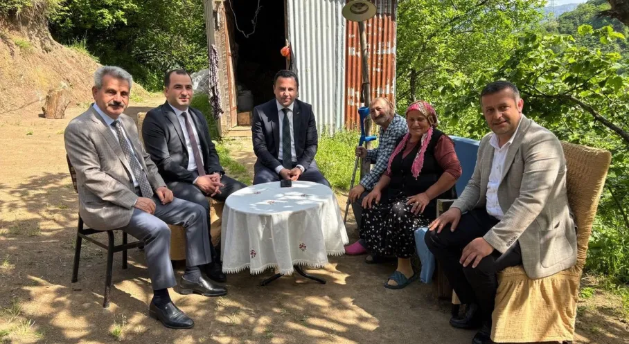Trabzon Vakfıkebir'de Kaymakam Uzan'dan Evliliklere Örnek Ziyaret!