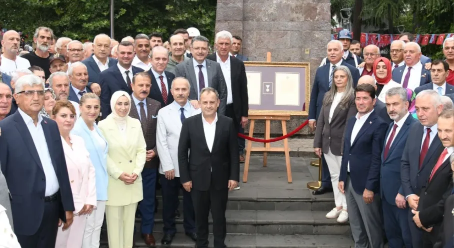 Trabzon'a İstiklal Madalyası Coşkusu: Başkan Genç'ten Anlamlı Açıklama!