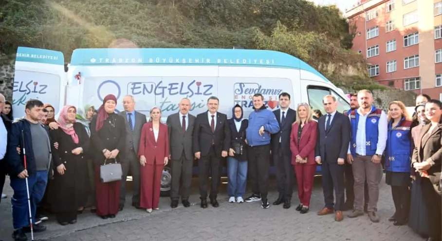 Trabzon'da Engelsiz Ulaşım Ağı Genişliyor: İkinci Engelsiz Taksi Hizmete Girdi!