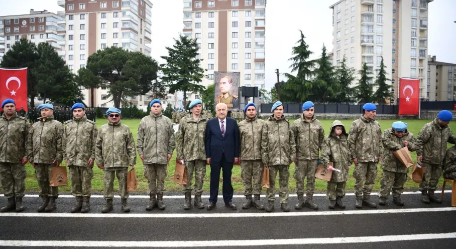 Trabzon'da Özel Bireyler Askerlik Heyecanı Yaşadı! Temsili Tören Coşkusu