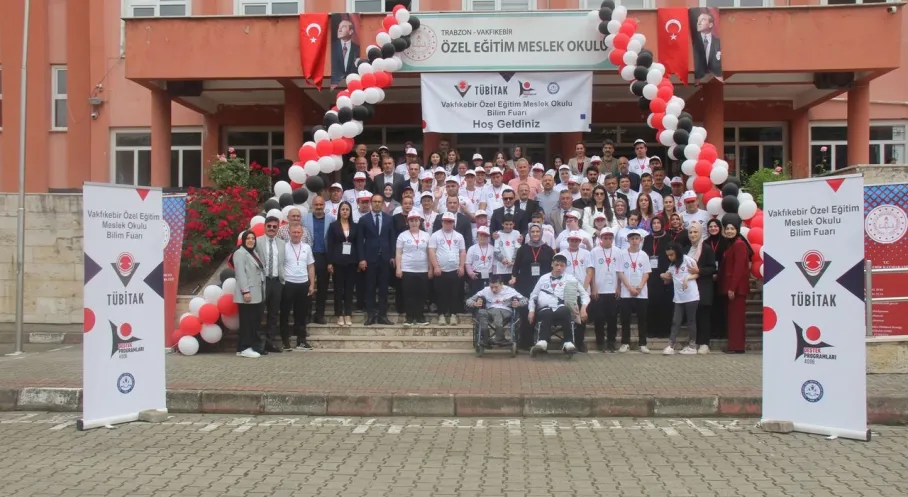 Trabzon'da Özel Öğrencilerden Bilim Şöleni: TÜBİTAK Fuarı Göz Kamaştırdı!