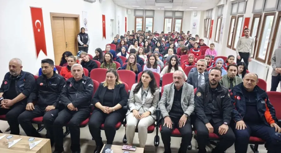 Trabzon'da ŞMYO Öğrencilerine Afet Bilinci Eğitimi!