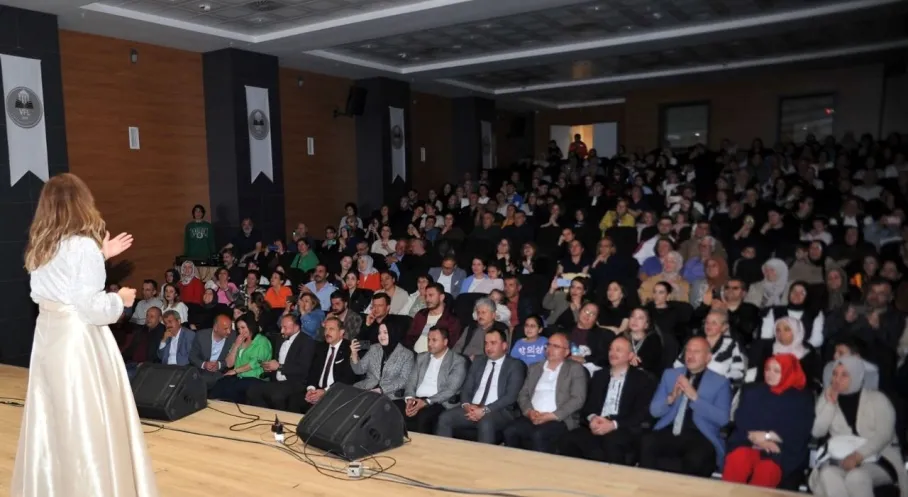 Trabzon'da THM Korosu Gönülleri Coşturdu! İşte Konserden Detaylar