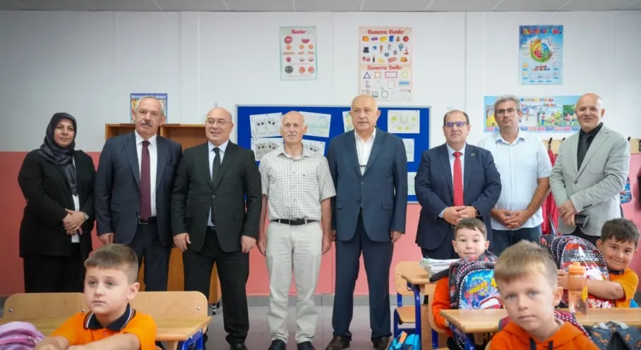 Trabzon'da 2025-2026 Eğitim Yılı Coşkuyla Başladı! İlk Ders Zili Çaldı
