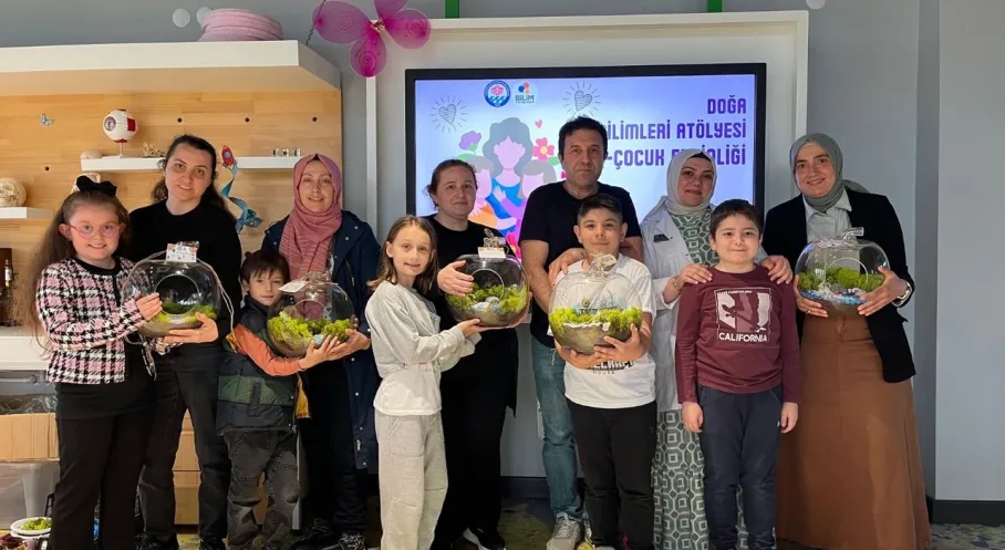 Trabzon'dan Anneler Günü'ne Bilim Dolu Kutlama! Bilim Merkezi Etkinliğiyle Renkli Anlar