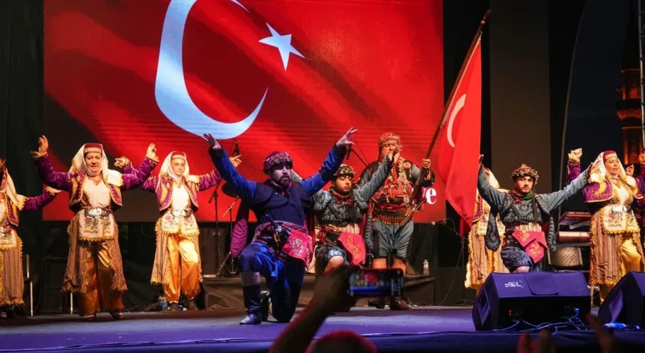 Trabzon'dan Dünyaya Horon Köprüsü: Uluslararası Festival Coşkusu!