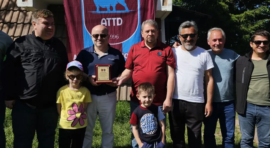 Trabzonspor Aşkı Artvin'de Coştu: Kafkasör Yaylası Bordo-Maviye Boyandı!