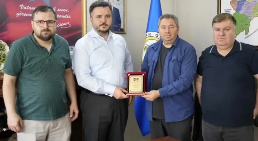 Trabzonspor Taraftarları Artvin'de Bir Araya Geldi: Gürsoy'a Teşekkür Ziyareti!