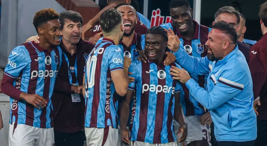 Trabzonspor Zirve Yarışında Yara Aldı! İlk 8'e Takıldı