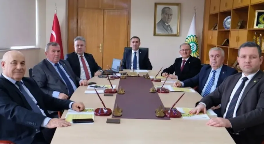 Trakya Birlik'ten Ayçiçeği Üretimine Kontenjan: Çiftçiye Destek, Fiyat İstikrarı Hedefleniyor!