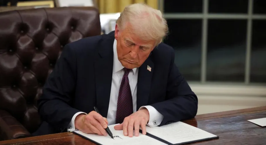 Trump'tan Şok Vergi Kararı: Türkiye'ye %15 Gümrük Vergisi!