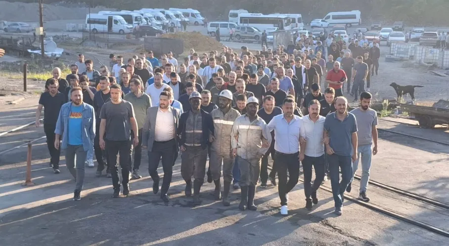 TTK ve MTA İşçileri Ayakta! 'Hakkımızı İstiyoruz' Sloganları Yükseldi