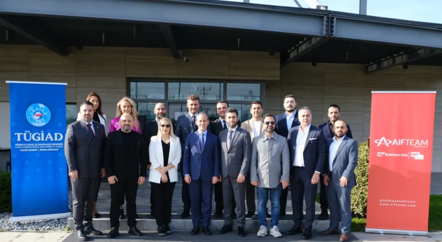 TÜGİAD Bursa'dan Dijital Dönüşüm Hamlesi: İş Dünyası Geleceğe Hazırlanıyor!