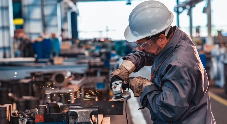 TÜİK Son Dakika Açıkladı: Ücretli Çalışan Sayısı 15.8 Milyonu Geçti! İstihdamda Sanayi Gerilerken, İnşaat ve Hizmetler Öne Çıktı