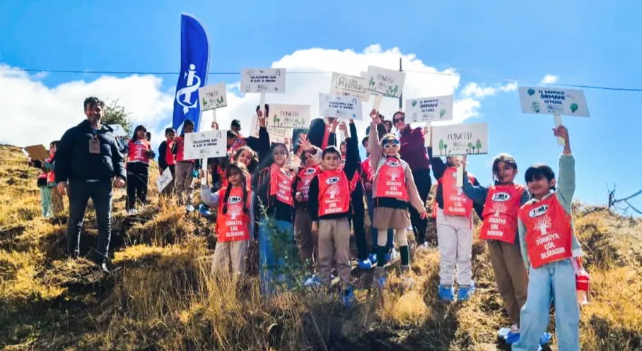 Tunceli'de 10 Bin Fidan Toprakla Buluştu: '81 İlde 81 Orman' Projesi Devam Ediyor!