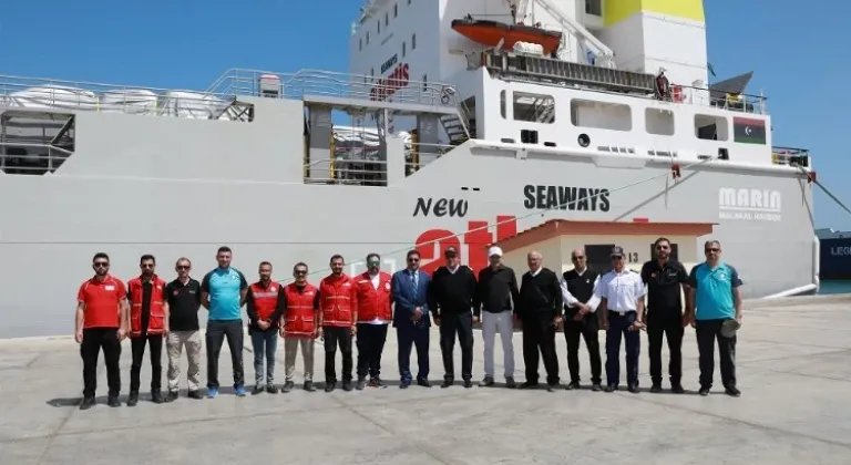 Türk Kızılay'ın 9. İyilik Gemisi Mısır'a 3 Bin 774 Ton İnsani Yardım Malzemesi Taşıyarak Ulaştı
